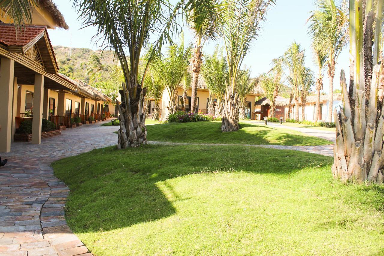 Eagles Beach Resort ファンティエット エクステリア 写真
