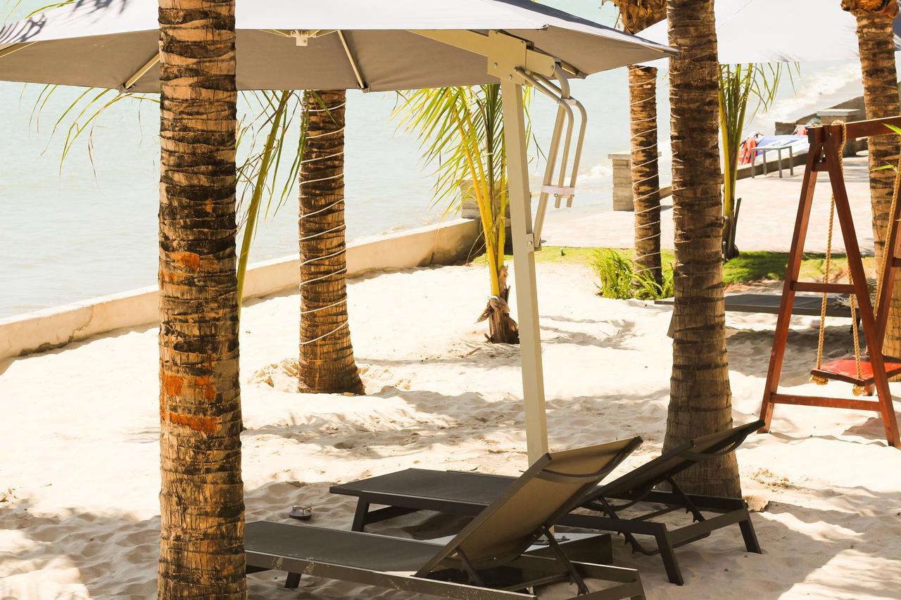 Eagles Beach Resort ファンティエット エクステリア 写真