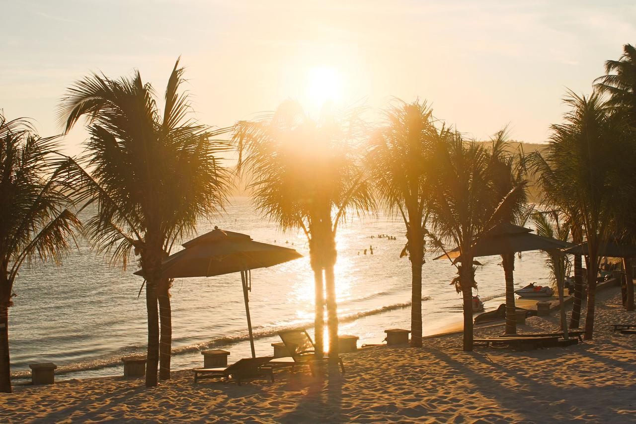 Eagles Beach Resort ファンティエット エクステリア 写真