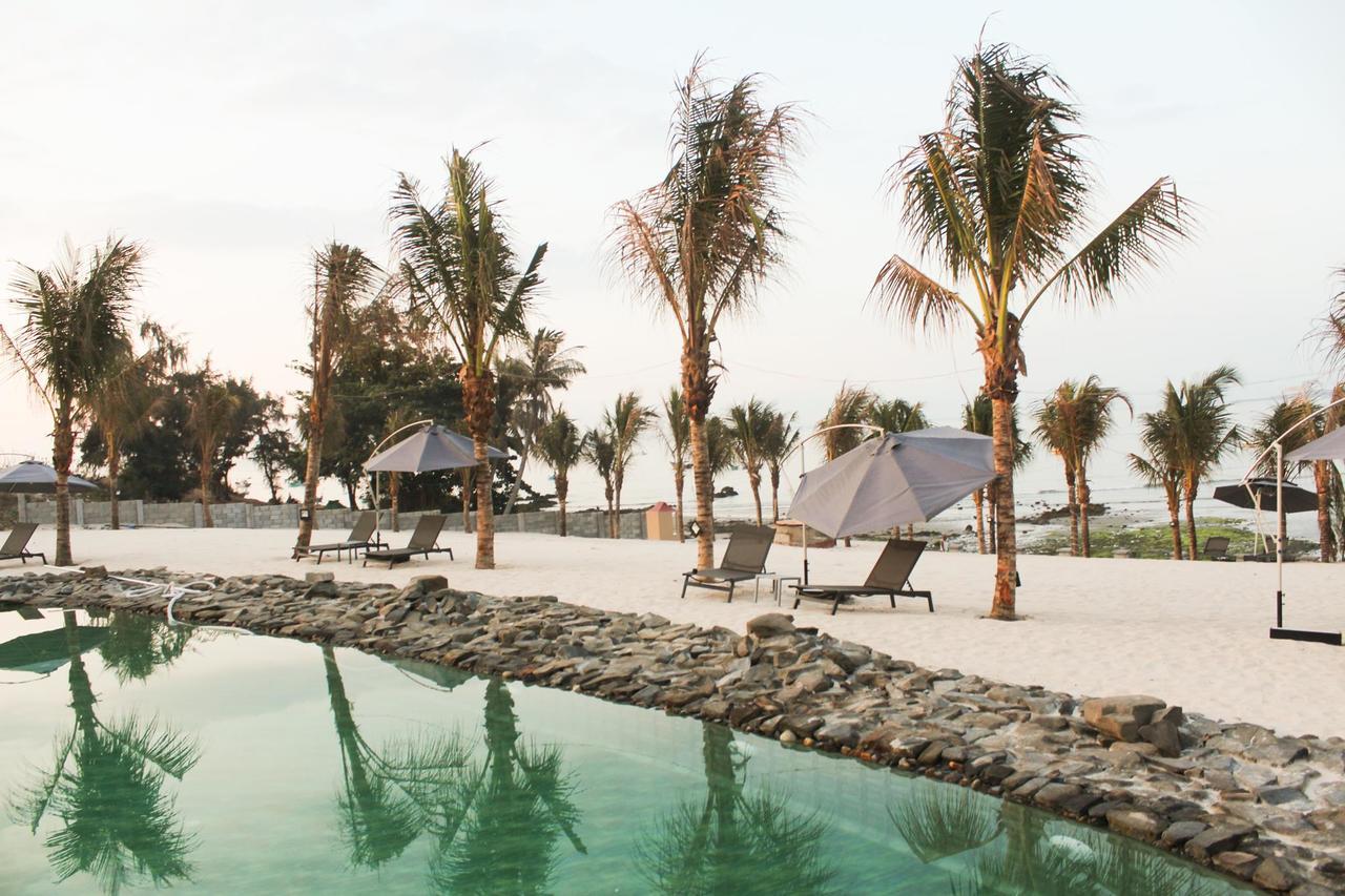 Eagles Beach Resort ファンティエット エクステリア 写真